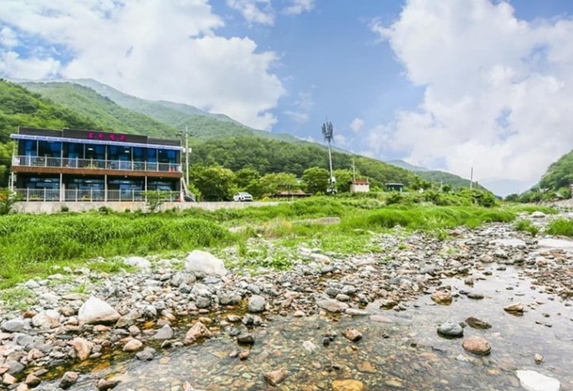 Yangsan Doyeon Valley Pension