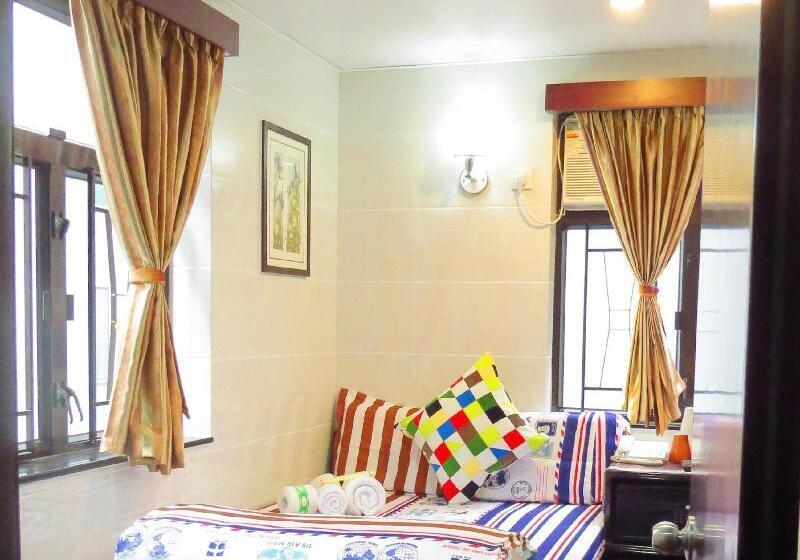 Dhillon Hotel   Hostel