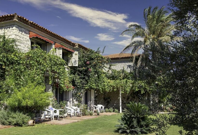 هتل Alaçatı Beach Resort