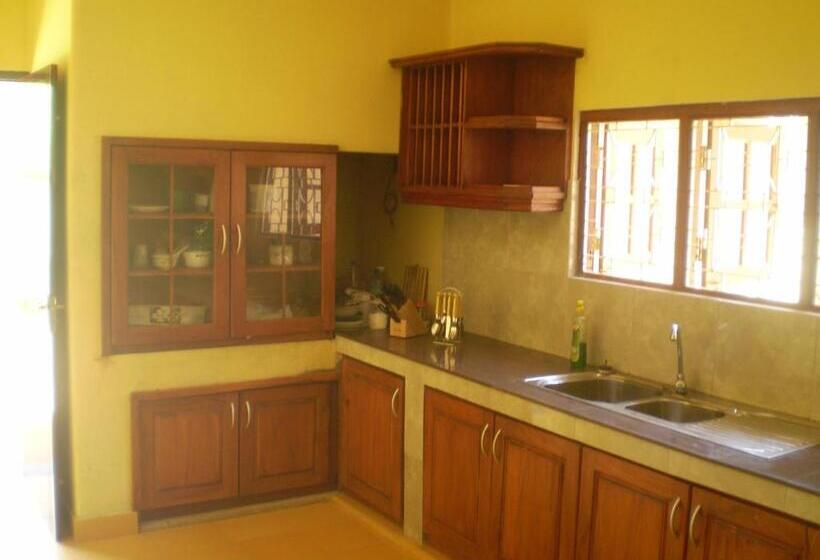 هتل Bentota Villa