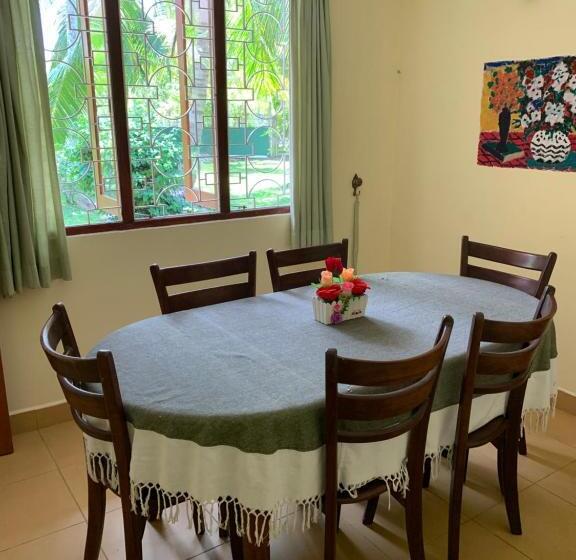 هتل Bentota Villa
