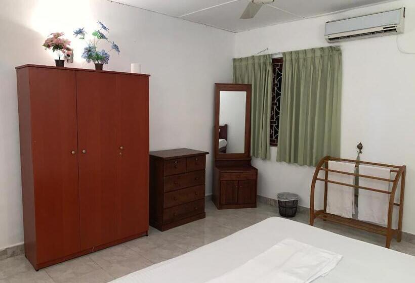 هتل Bentota Villa