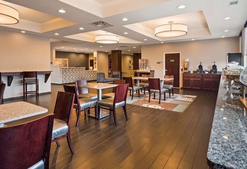 فندق Best Western Plus Boardman Inn & Suites