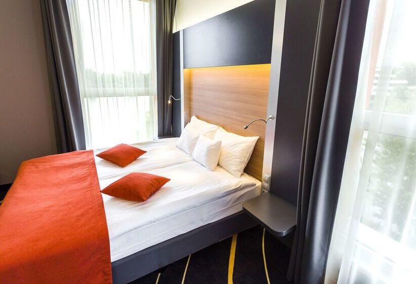 هتل Best Western Plus Lakeside