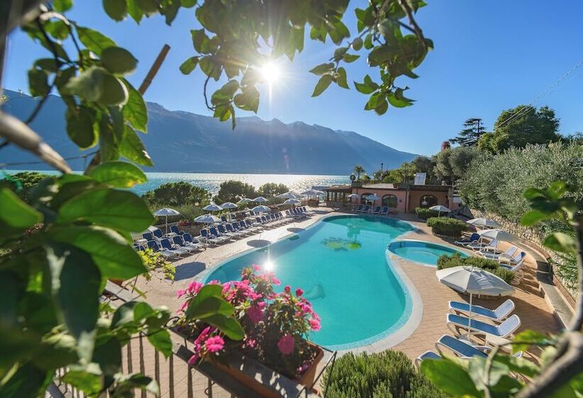 هتل Camping Park Garda