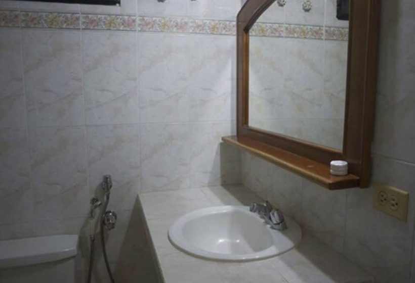 هتل Castilla