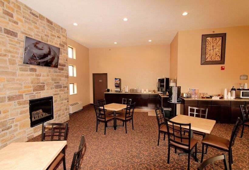 فندق Cobblestone Inn & Suites   Denison | Oak Ridge