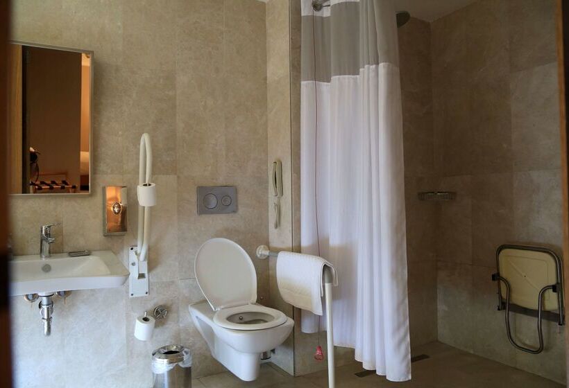 Doubletree By Hilton Hotel Istanbul   Tuzla