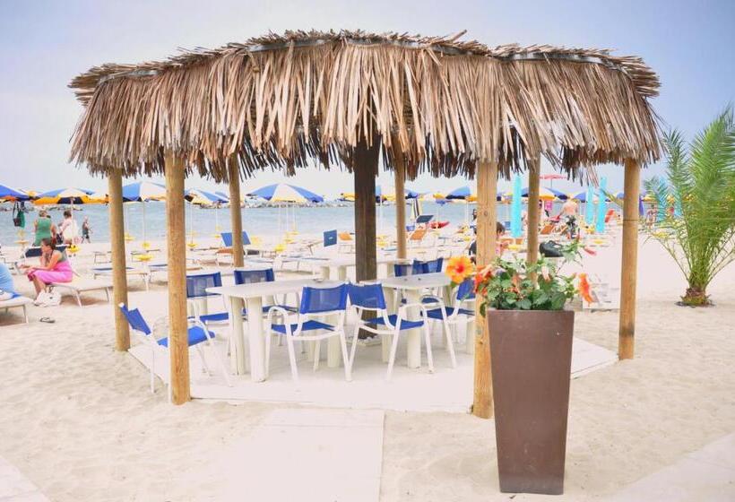 Grand Hotel Azzurra Club