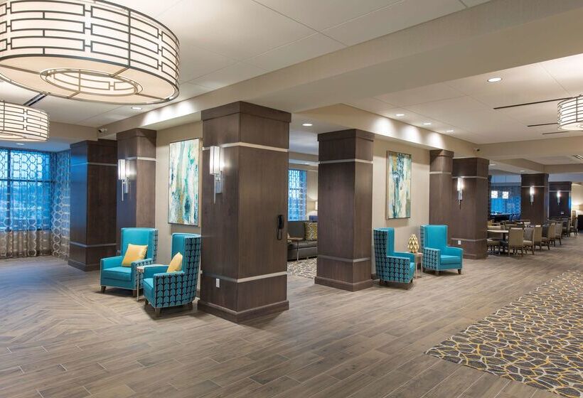 هتل Hampton Inn & Suites Grand Rapids Downtown