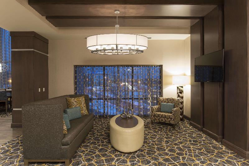 هتل Hampton Inn & Suites Grand Rapids Downtown