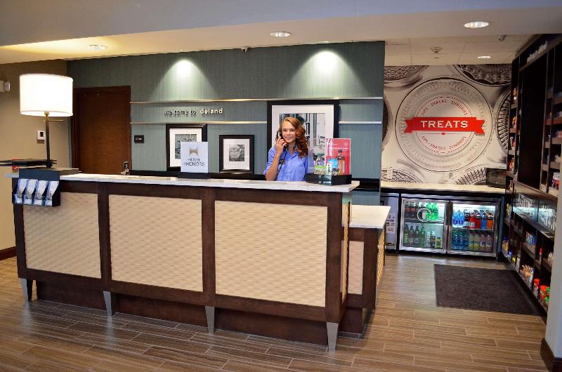 فندق Hampton Inn & Suites Deland