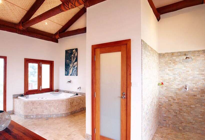 هتل Nanuku Resort Fiji