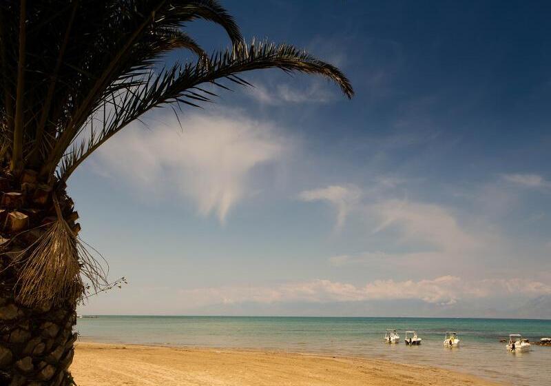 هتل Paradise Village