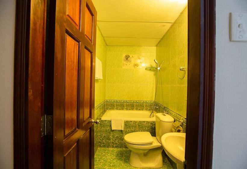 هتل Phan Lan 2