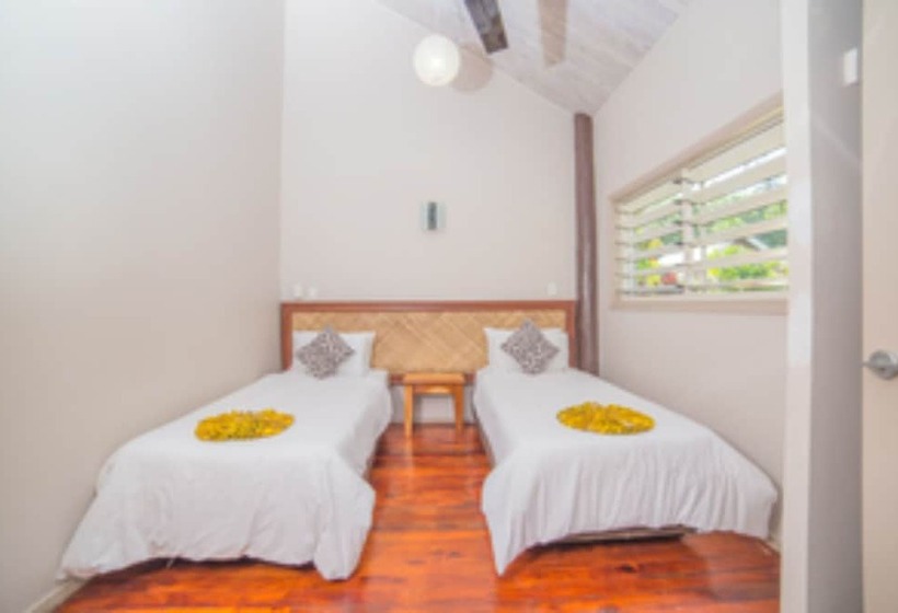 هتل Saletoga Sands Resorts