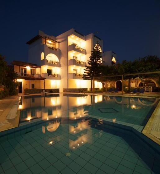 בית מלון כפרי Sarikampos Beach