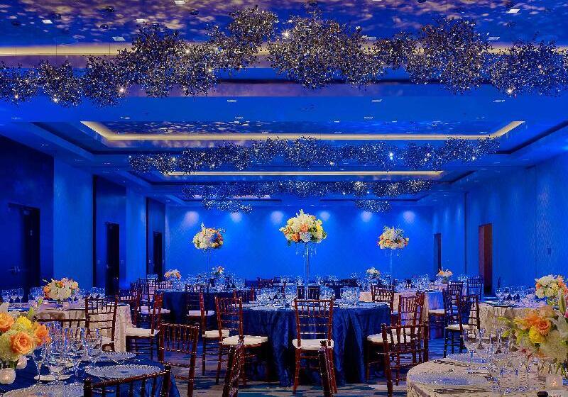 Отель Sonesta Bee Cave Austin Hill Country