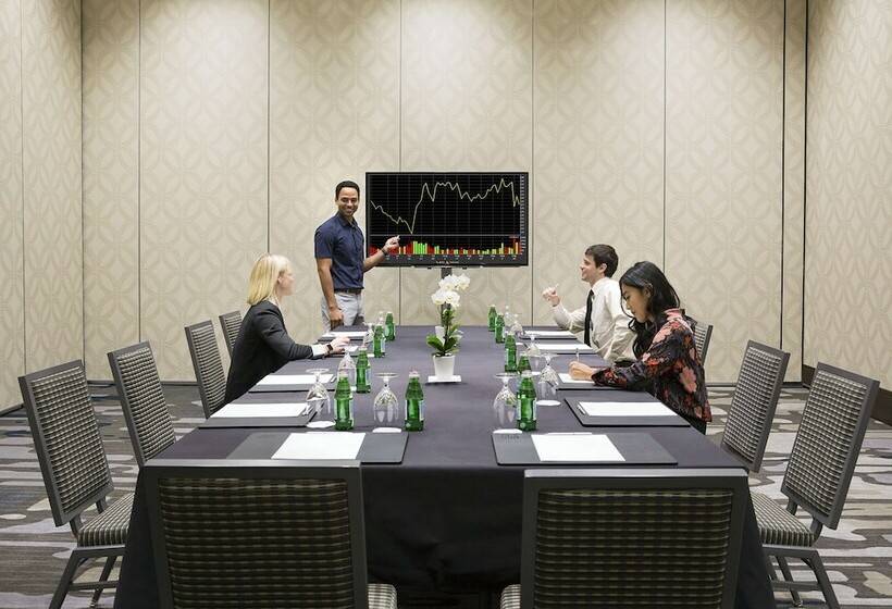 Отель Sonesta Bee Cave Austin Hill Country