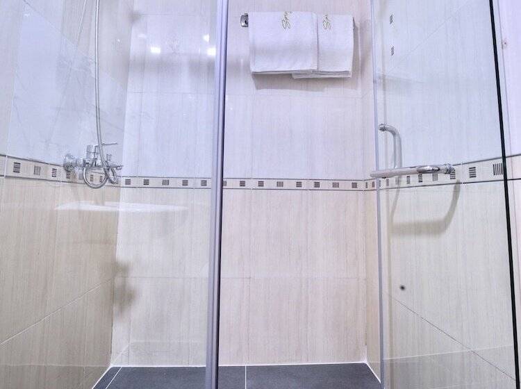 Fotos del hotel Dragon Palace Ii:  9