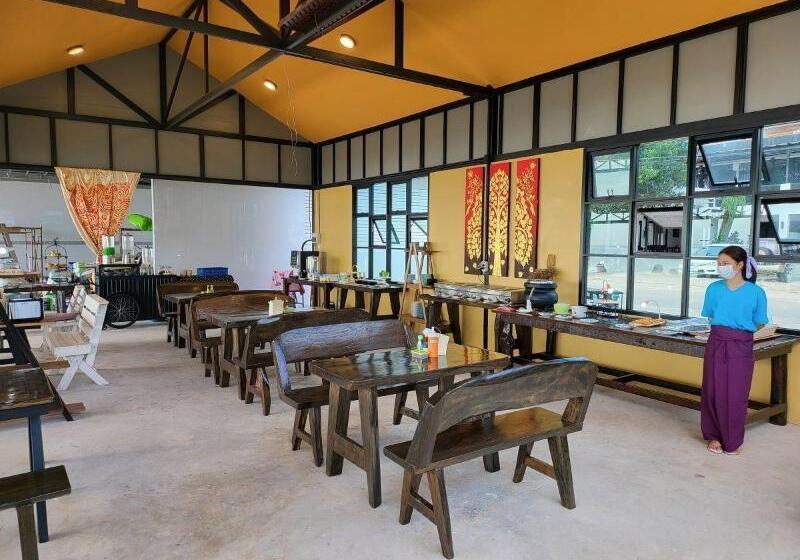هتل Talay Sai @ Thung Wua Laen