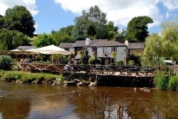 هتل The Watermans Arms