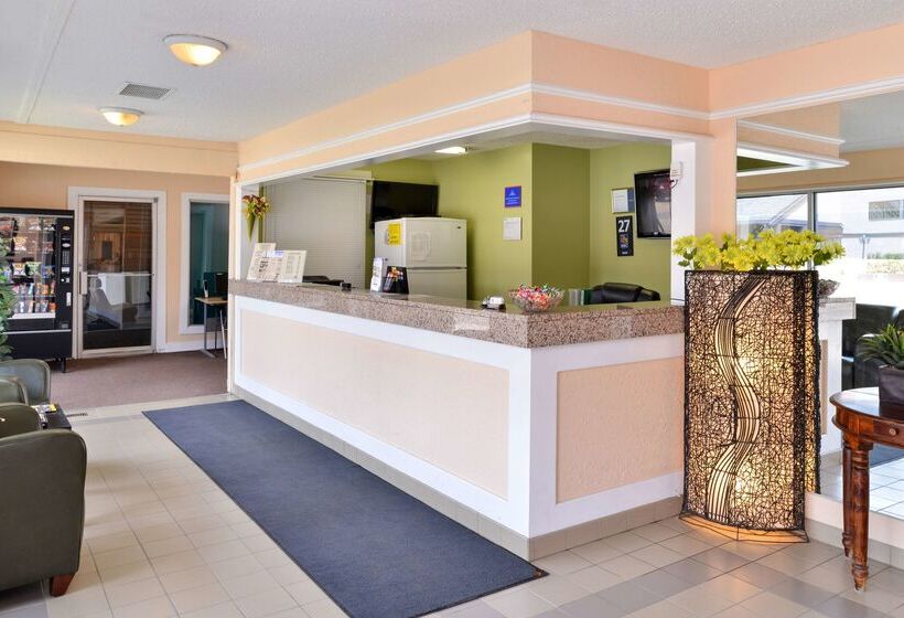 Мотель Canadas Best Value Inn Whitecourt