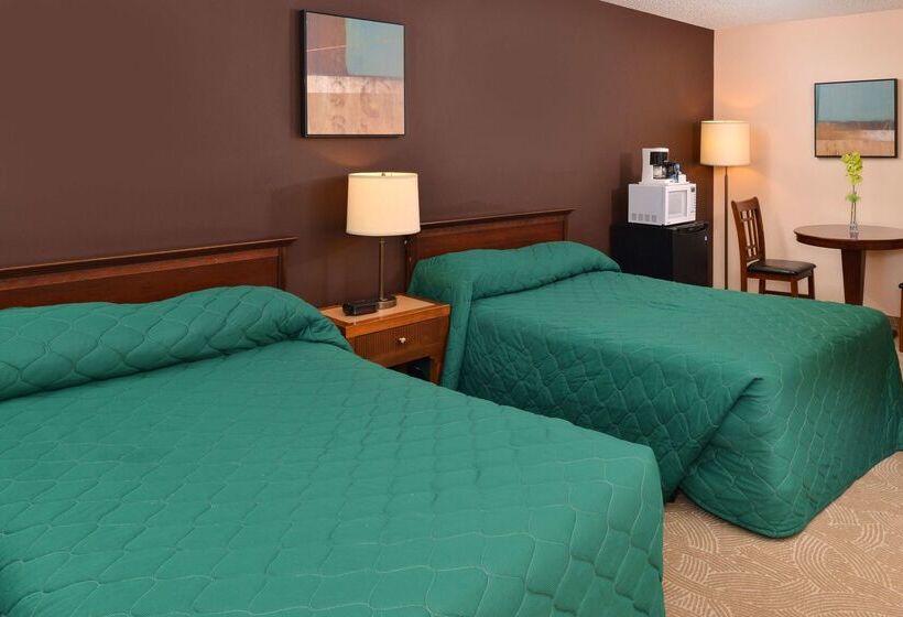 Мотель Canadas Best Value Inn Whitecourt