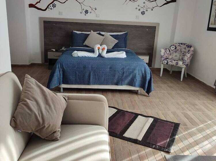 Adaya Karşı Otel