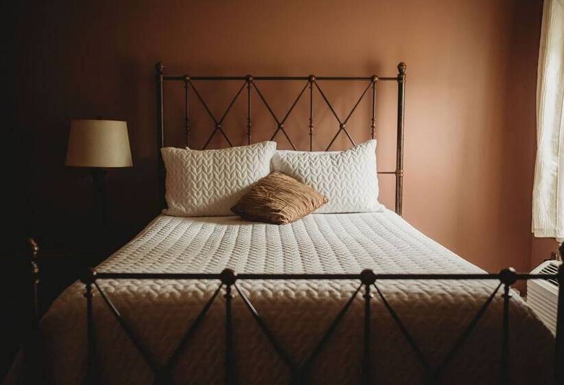 مبيت وإفطار Carriage House Inn Four And A Half Stars