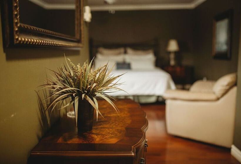 مبيت وإفطار Carriage House Inn Four And A Half Stars