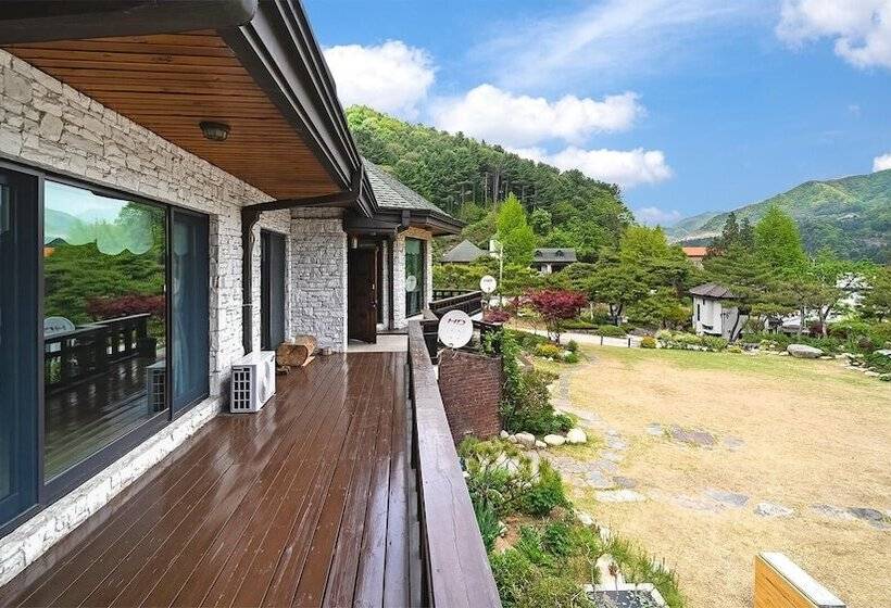 Gapyeong Yeheaden Pension