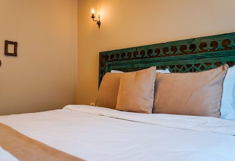 مسافرخانه 1870 Taş Konak Otel   Sanat Sokağı
