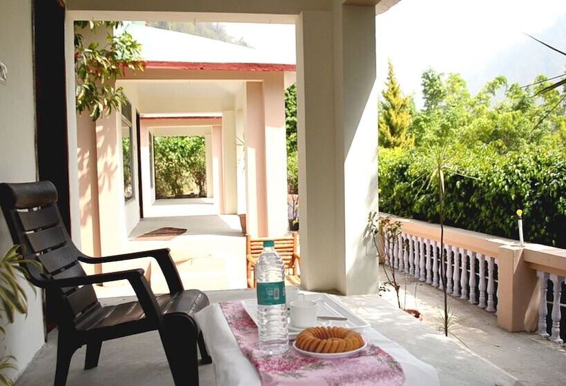 酒店 Corbett Hills Resort