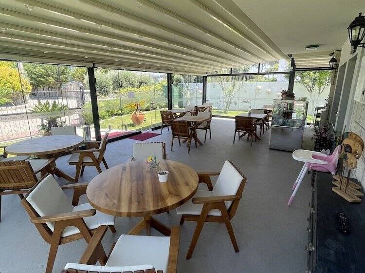 בית מלון כפרי Dalyan Risus Suite