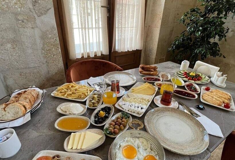 هتل Evanthia Cave Suites
