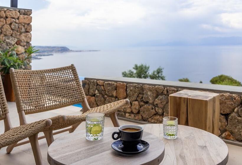 هتل Le Grand Bleu Resort