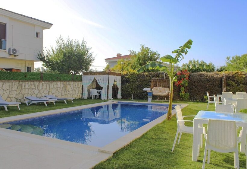 هتل Odabasi Su Alacati