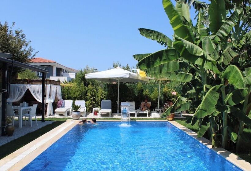 هتل Odabasi Su Alacati