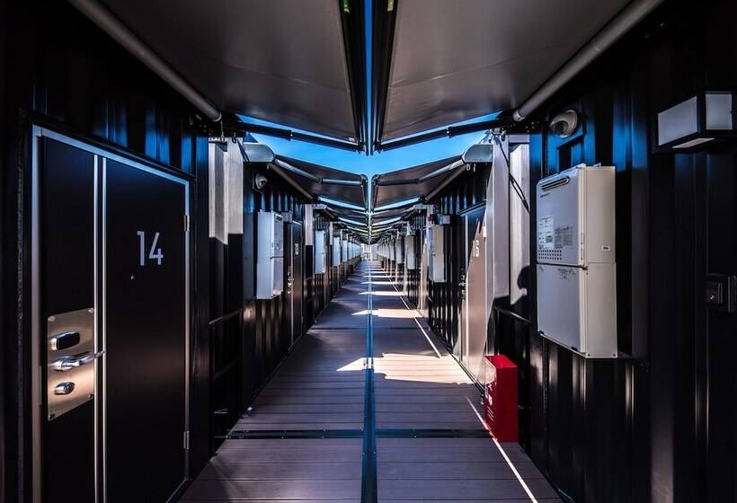 فندق R9 The Yard Uruma