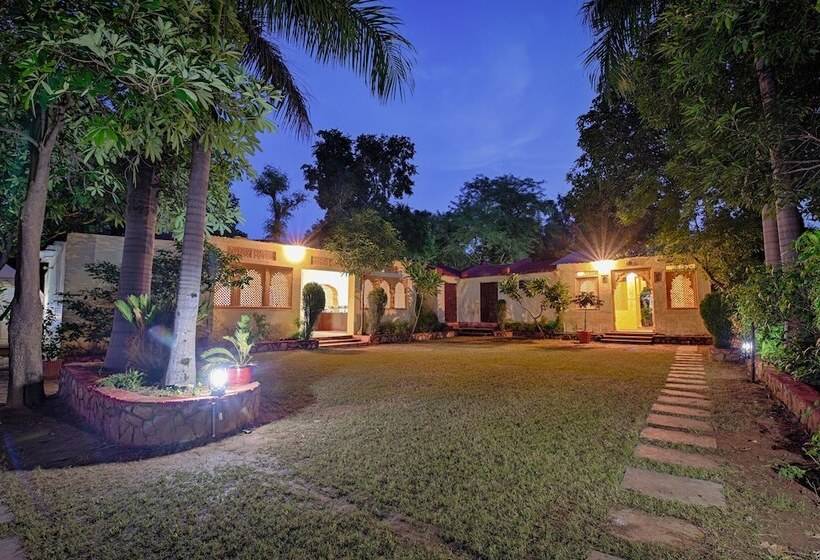 Hotel Ranthambore Tiger Resort By Park Tree