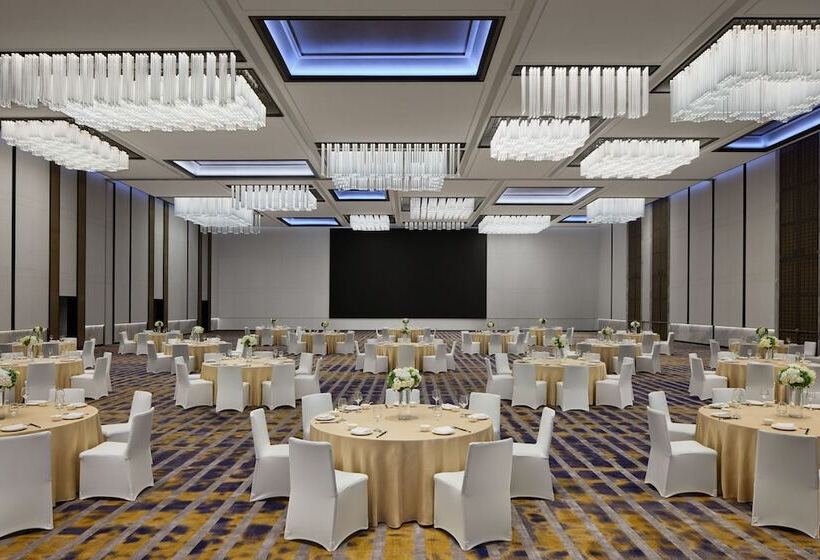 هتل Sheraton Chengdu Pidu