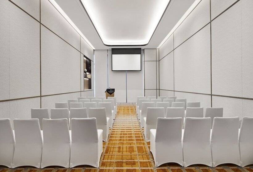 هتل Sheraton Chengdu Pidu