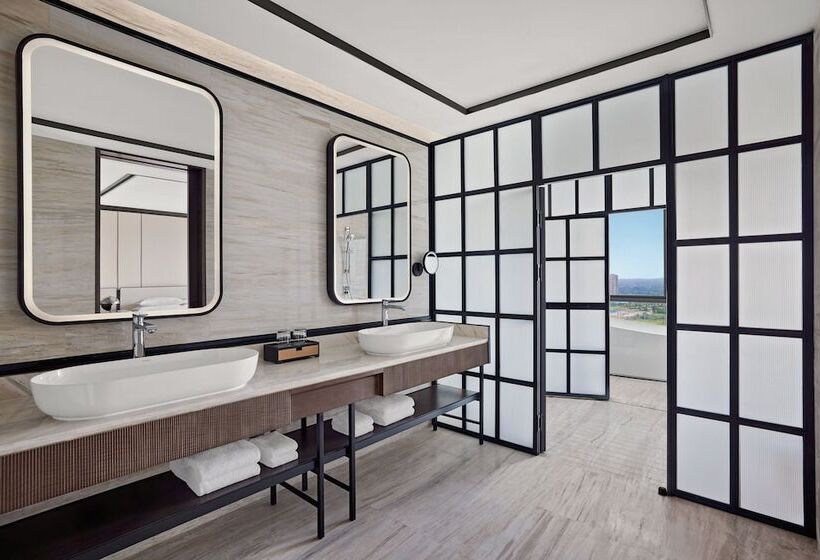 هتل Sheraton Chengdu Pidu