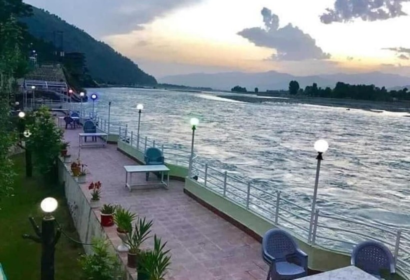 هتل Stay Inn