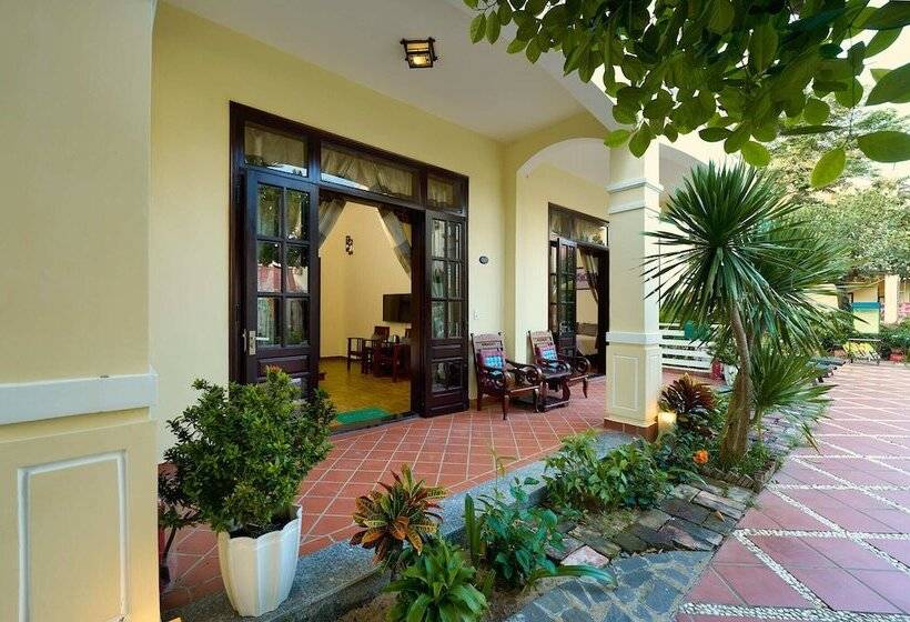 هتل The Muse House