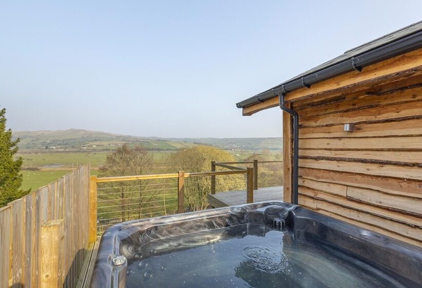 فندق Throstle Nest Farm Lodges