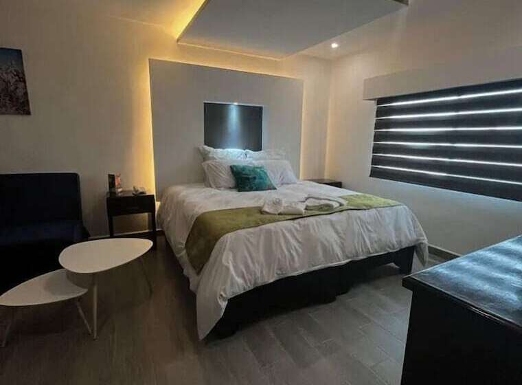 هتل Tonall Inn