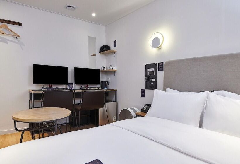 汽车旅馆  Just Stay Hotel Osan Station Branch