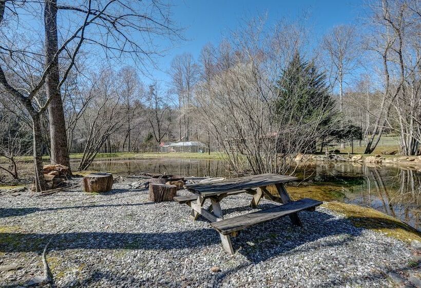 פנסיון Cobb Creek Cabins